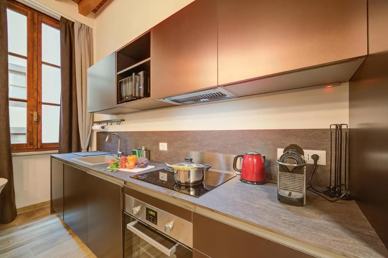 Residenza Faust-Historical Center Salo - Happy Rentals إيطاليا