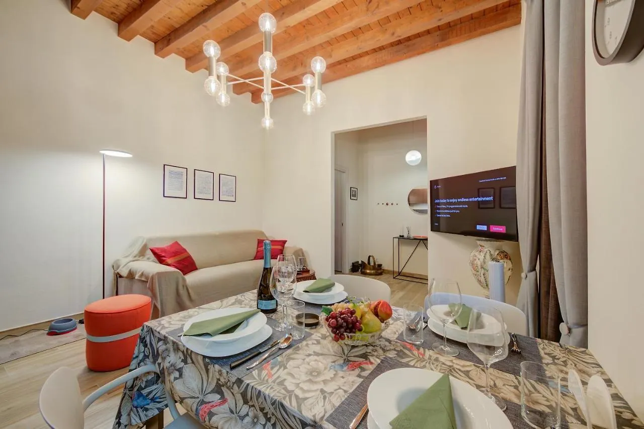 Residenza Faust-Historical Center Salo - Happy Rentals Apartment
