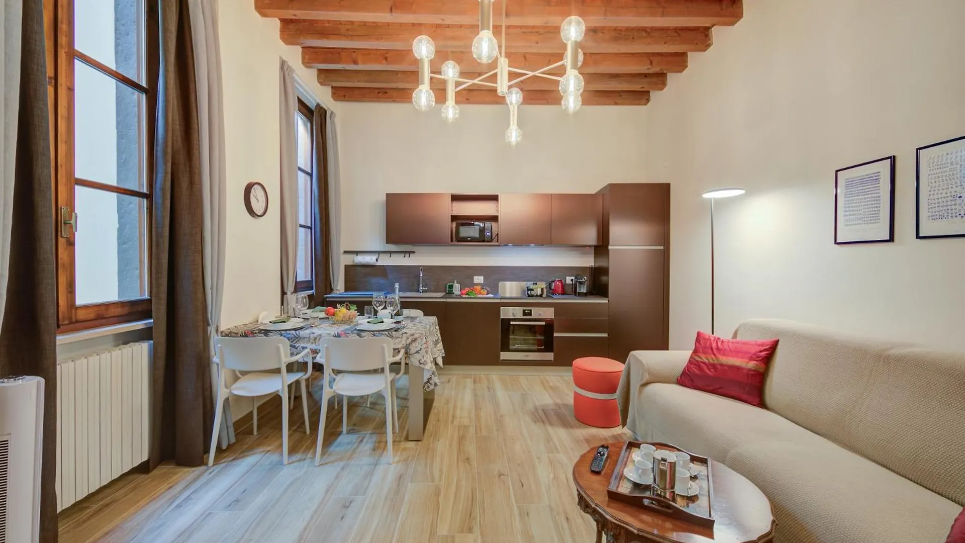 Apartment Residenza Faust-Historical Center Salo - Happy Rentals