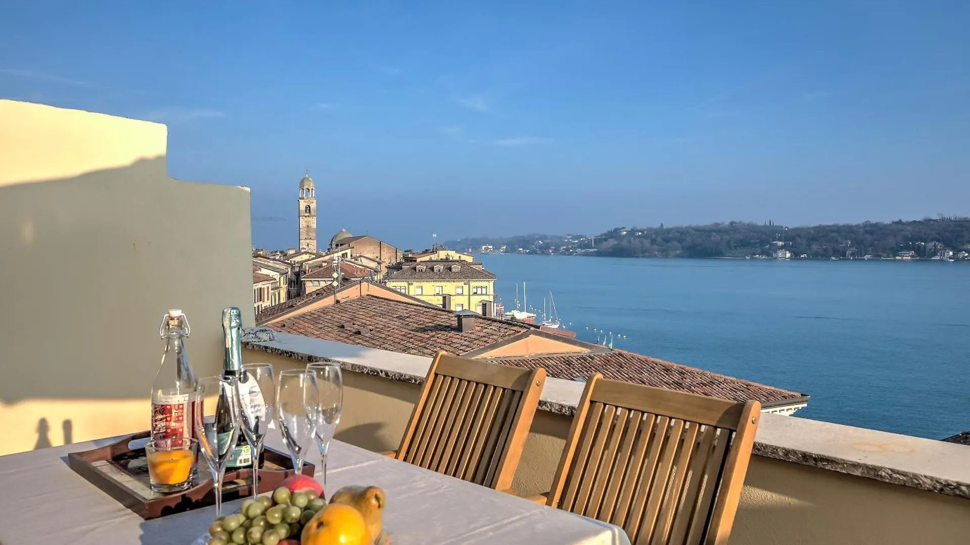 Apartment Residenza Faust-Historical Center Salo - Happy Rentals